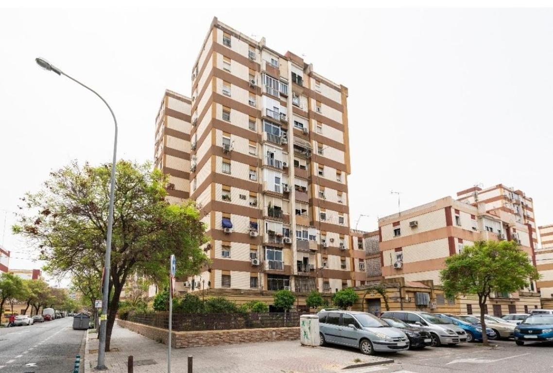 Habitaciones Privadas Con Cama Doble En Sevilla Exterior foto
