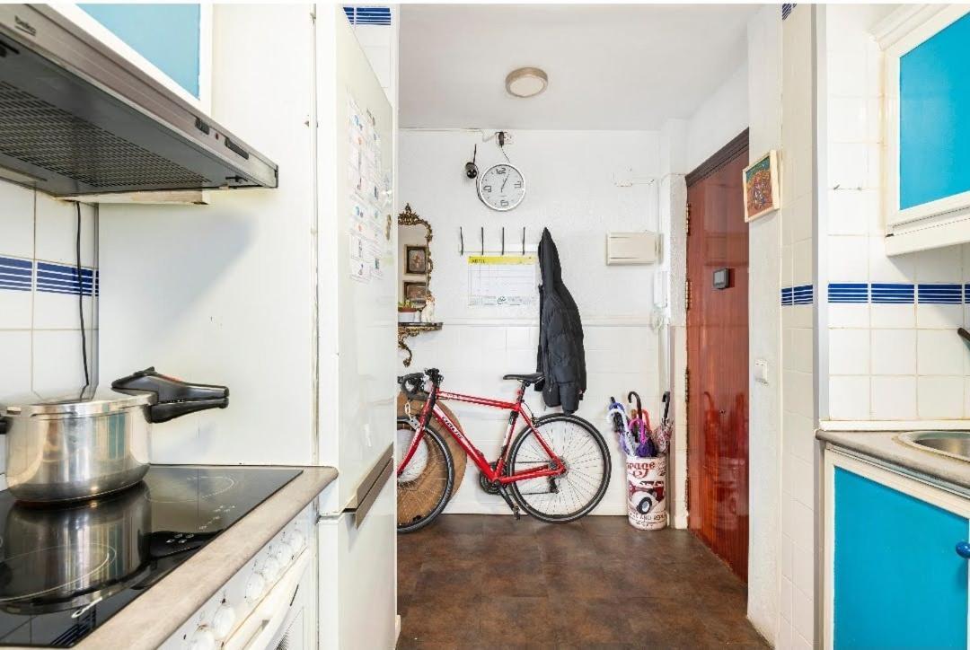 Habitaciones Privadas Con Cama Doble En Sevilla Exterior foto
